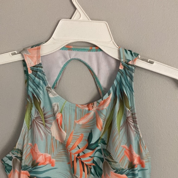 Shein one piece swimsuit - Picture 2 of 7